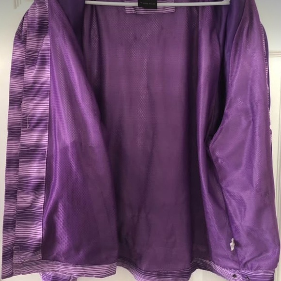 Size XL Lightweight Windbreaker Women's Purple Jacket - Picture 4 of 6